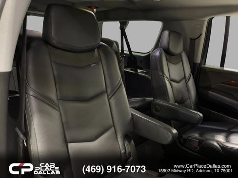 Used 2020 Cadillac Escalade ESV Luxury RWD image 33