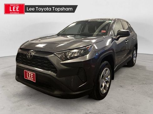 Used 2022 Toyota RAV4 LE AWD/4WD image 1