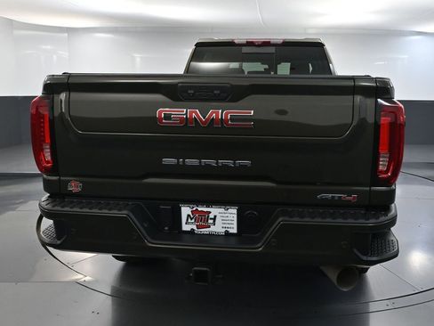 Used 2022 GMC Sierra 2500 AT4 w/ AT4 Premium Plus Package AWD/4WD image 7