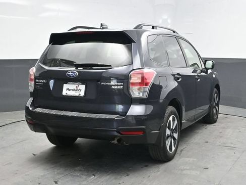 Used 2017 Subaru Forester 2.5i Premium AWD/4WD image 6