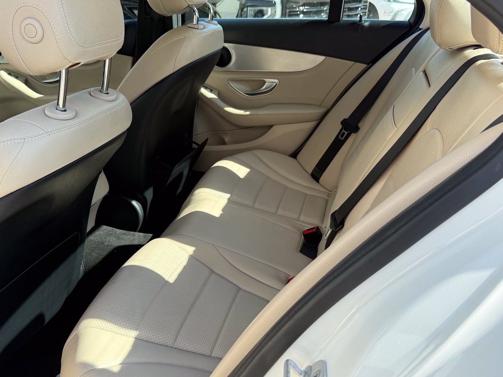 Used 2015 Mercedes-Benz C 300 4MATIC Sedan image 41