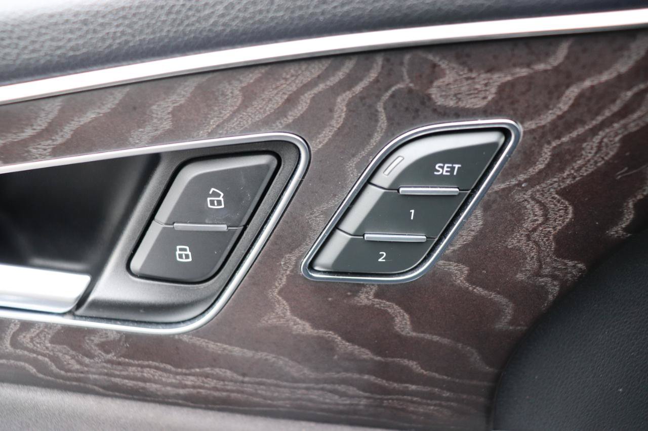 Used 2019 Audi Q8 Prestige AWD/4WD image 59