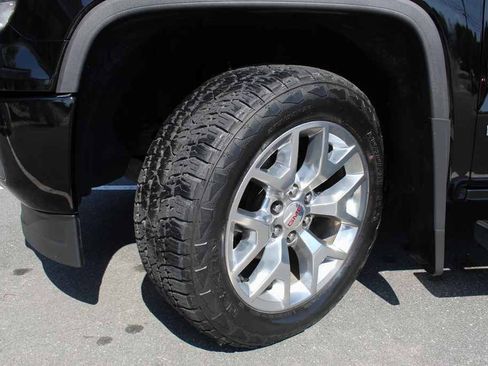 Used 2015 GMC Sierra 1500 Denali RWD image 36