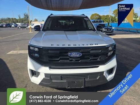 Used 2025 Ford Expedition Active image 6