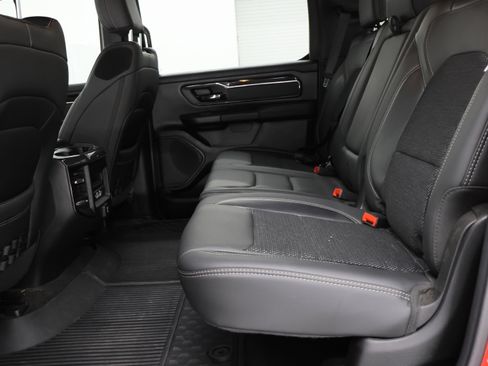 Used 2021 RAM 1500 Big Horn w/ Built-to-serve Edition image 9