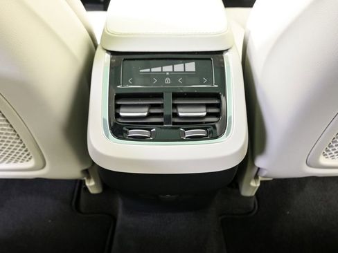 Certified 2023 Volvo XC90 B5 Core image 22