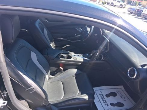 Used 2019 Chevrolet Camaro LT w/ RS Package image 17