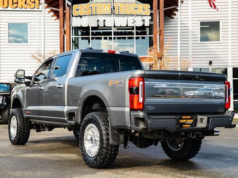 Used 2025 Ford F350 Platinum w/ Platinum Plus Package image 6