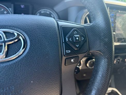 Used 2016 Toyota Tacoma TRD Off-Road w/ Towing Package AWD/4WD image 20