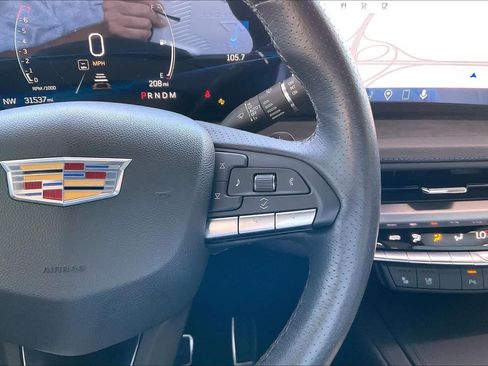 Used 2024 Cadillac XT4 Sport FWD image 25