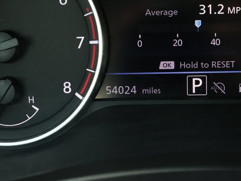 Used 2024 Nissan Sentra SV FWD image 4