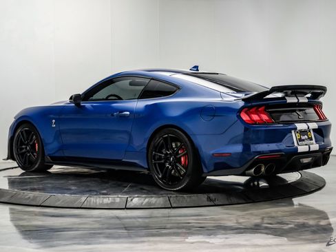 Used 2022 Ford Mustang Shelby GT500 w/ Technology Package image 10