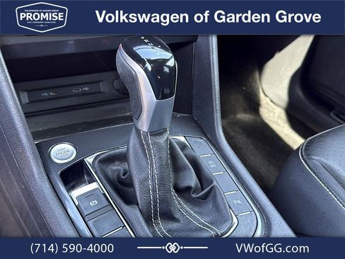 Used 2023 Volkswagen Tiguan SE R-Line FWD image 21