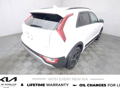 New 2026 Kia Niro EX image 5
