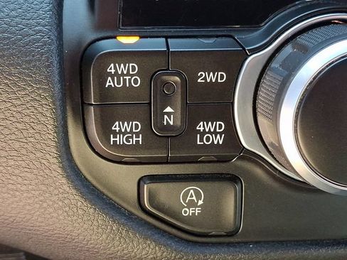 Used 2022 RAM 1500 Big Horn AWD/4WD image 25