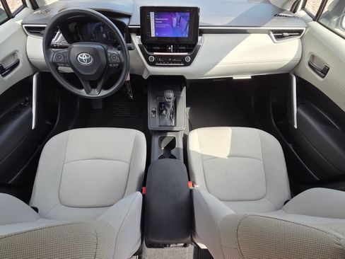 Used 2026 Toyota Corolla Cross L FWD image 4