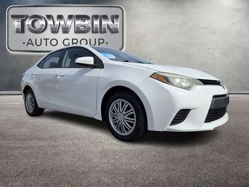 Used 2014 Toyota Corolla LE image 2
