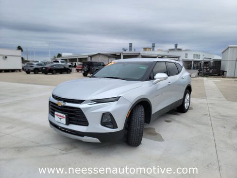 Used 2022 Chevrolet Blazer LT image 3