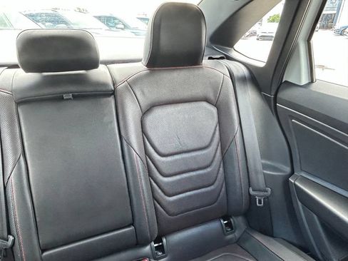 Certified 2022 Volkswagen Jetta GLI Autobahn w/ GLI Black Package FWD image 14