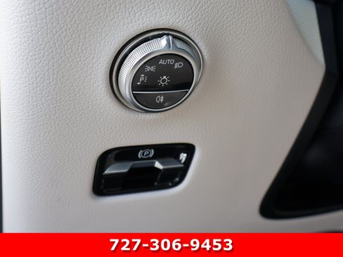 Certified 2025 Mercedes-Benz GLC 300 4MATIC image 23