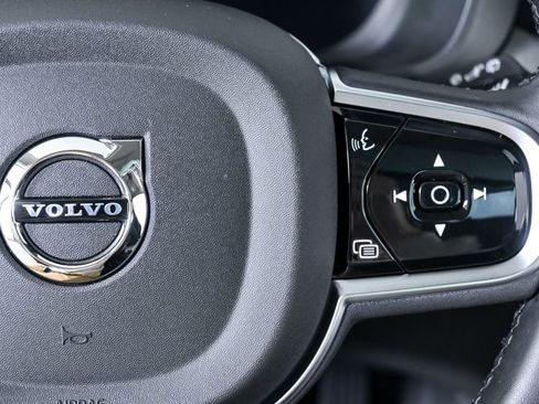 Certified 2025 Volvo XC60 B5 Plus image 12