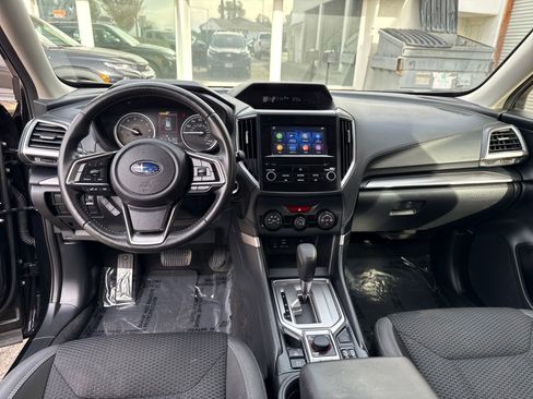 Used 2023 Subaru Forester Premium image 12