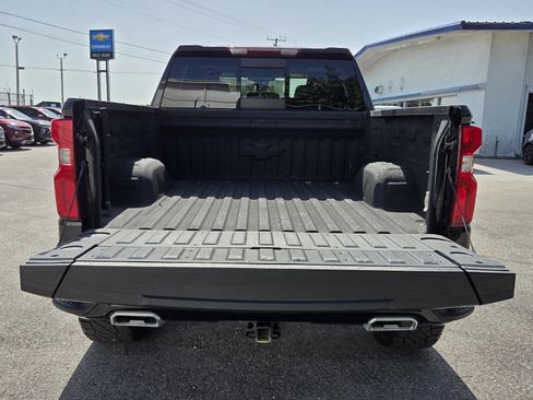 Used 2023 Chevrolet Silverado 1500 RST AWD/4WD image 13