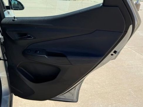 Used 2022 Chevrolet Bolt EUV Premier w/ Sun & Sound Package FWD image 26