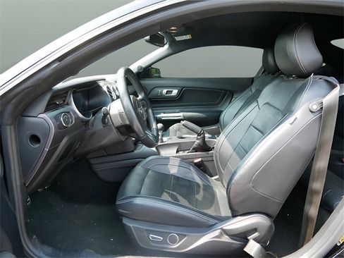 Used 2018 Ford Mustang Premium w/ Ecoboost Performance Package image 10