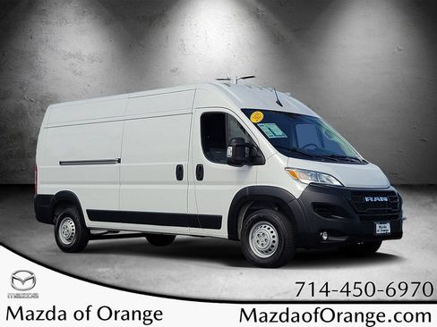 Used 2025 RAM ProMaster 2500 w/ Convenience Group FWD image 1