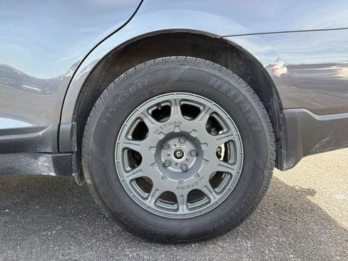 Used 2019 Subaru Outback 3.6R Limited AWD/4WD image 29