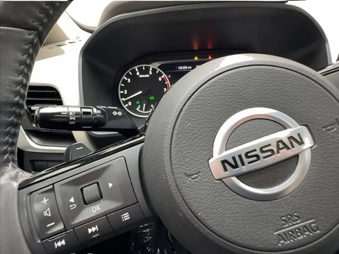 Used 2021 Nissan Rogue SL FWD image 41