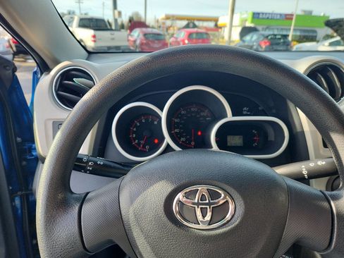 Used 2009 Toyota Matrix image 11