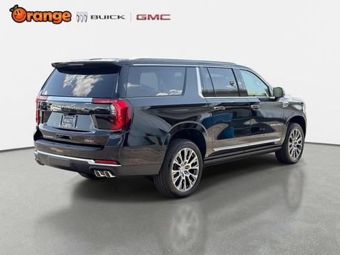 New 2026 GMC Yukon XL Denali w/ Denali Reserve Package AWD/4WD image 3