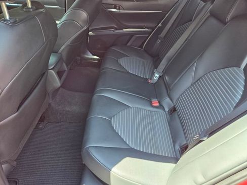 Used 2023 Toyota Camry SE FWD image 10