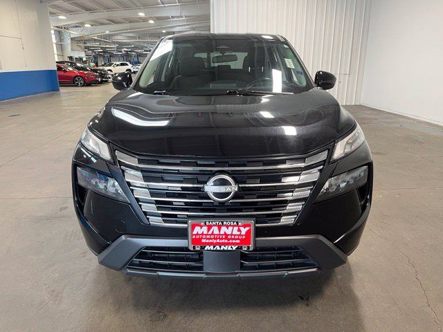 Used 2025 Nissan Rogue SV FWD image 8