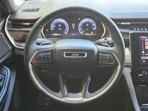 Used 2023 Jeep Grand Cherokee L Laredo RWD image 19