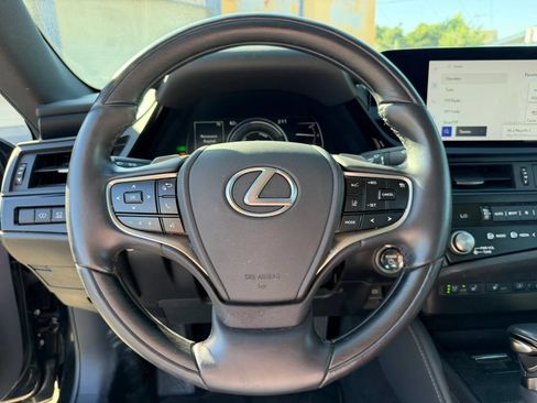 Used 2024 Lexus ES 300h Ultra Luxury w/ Accessory Package (Z2) FWD image 22