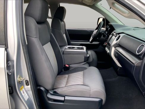 Used 2016 Toyota Tundra SR5 RWD image 9
