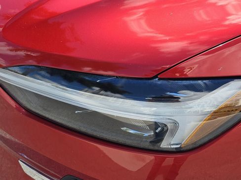 Certified 2022 Volvo XC60 B6 Inscription w/ Advanced Package image 11