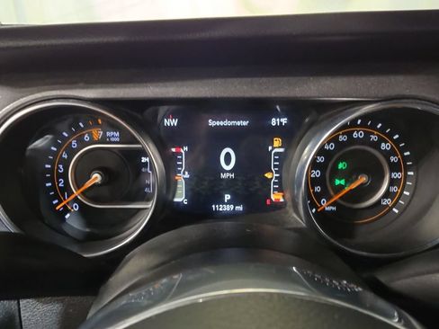 Used 2023 Jeep Gladiator Mojave AWD/4WD image 10