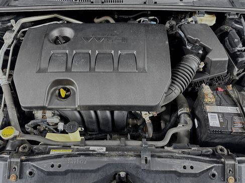 Used 2017 Toyota Corolla SE image 28