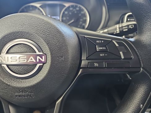 Used 2023 Nissan Kicks S image 15