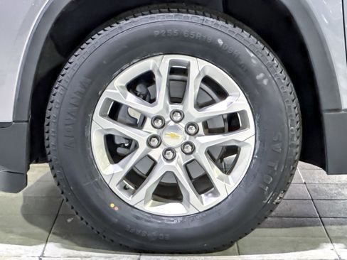 Used 2020 Chevrolet Traverse LS image 11