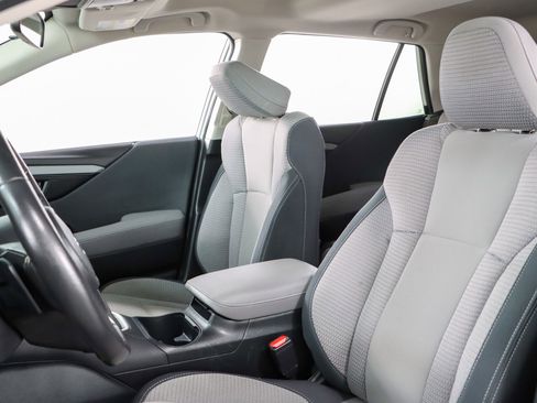 Used 2024 Subaru Outback Premium image 25