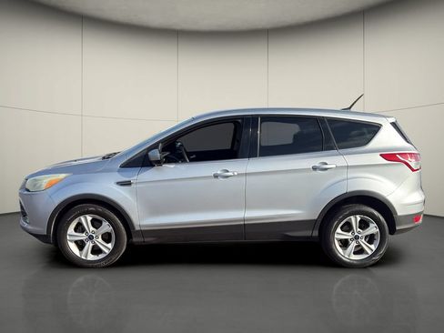 Used 2016 Ford Escape SE FWD image 4