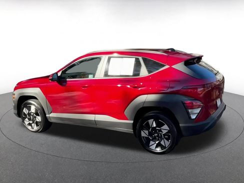 Used 2025 Hyundai Kona SEL image 7