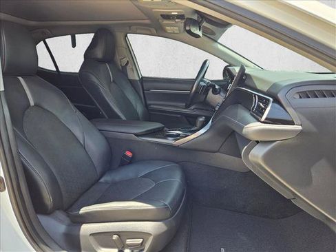 Used 2021 Toyota Camry XSE FWD image 21