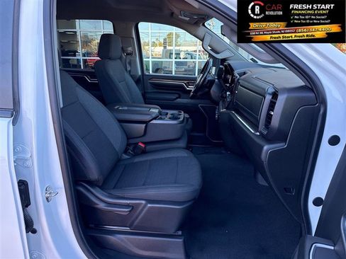 Used 2024 Chevrolet Silverado 2500 LT AWD/4WD image 44