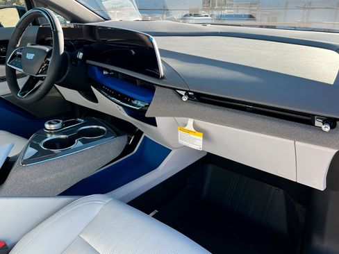 New 2026 Cadillac Optiq Sport 2 image 25